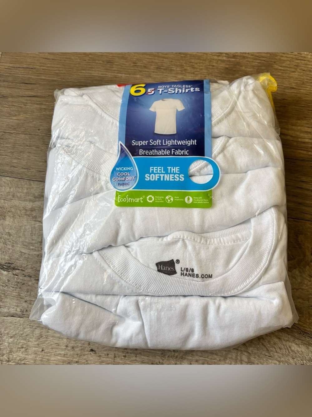 Hanes Boy’s 5pck crew neck white T-shirts size Large